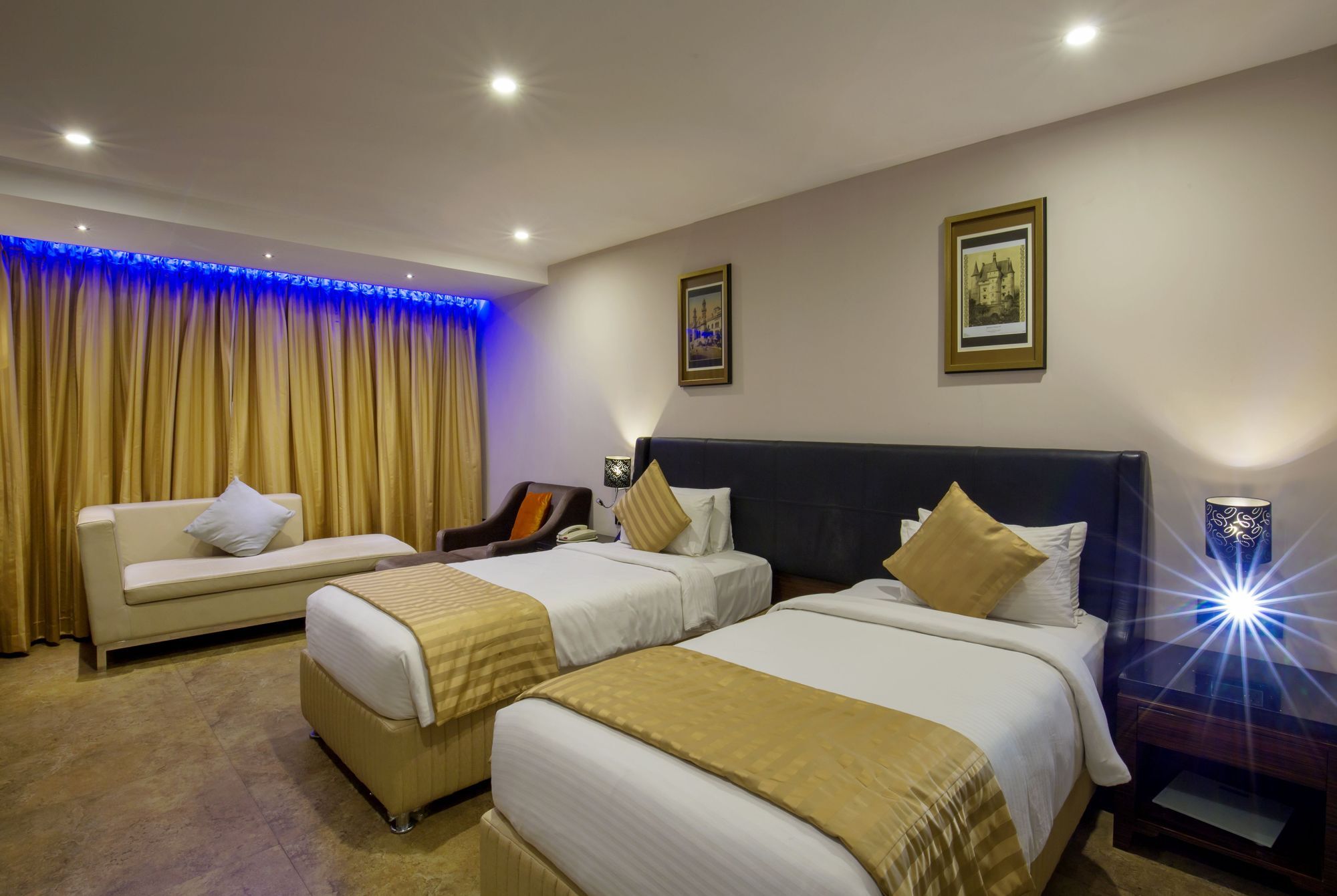 The Pgs Vedanta Hotel Kochi Exterior photo